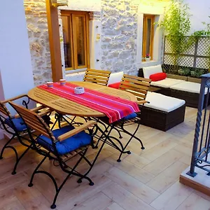 la-corte-di-kate.hotelinzadar.com/